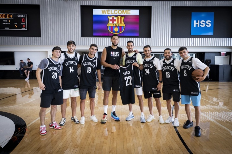 客战强敌火箭！快船首发：哈登、邓恩、莱昂纳德、科林斯、祖巴茨（客场对阵劲旅火箭，快船首发：哈登、邓恩、莱昂纳德、科林斯、祖巴茨）