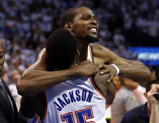 卢指导：哈登和伦纳德正全力投入扭转颓势，前者知道如何打球（卢指导：哈登与伦纳德全力以赴扭转颓势，哈登很清楚该怎么打）