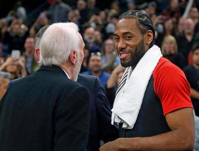 米体：托蒂被前妻指控留小女儿独自在家，检方认为指控不成立（米体：前妻控托蒂让小女儿独自在家，检方认定指控不成立）