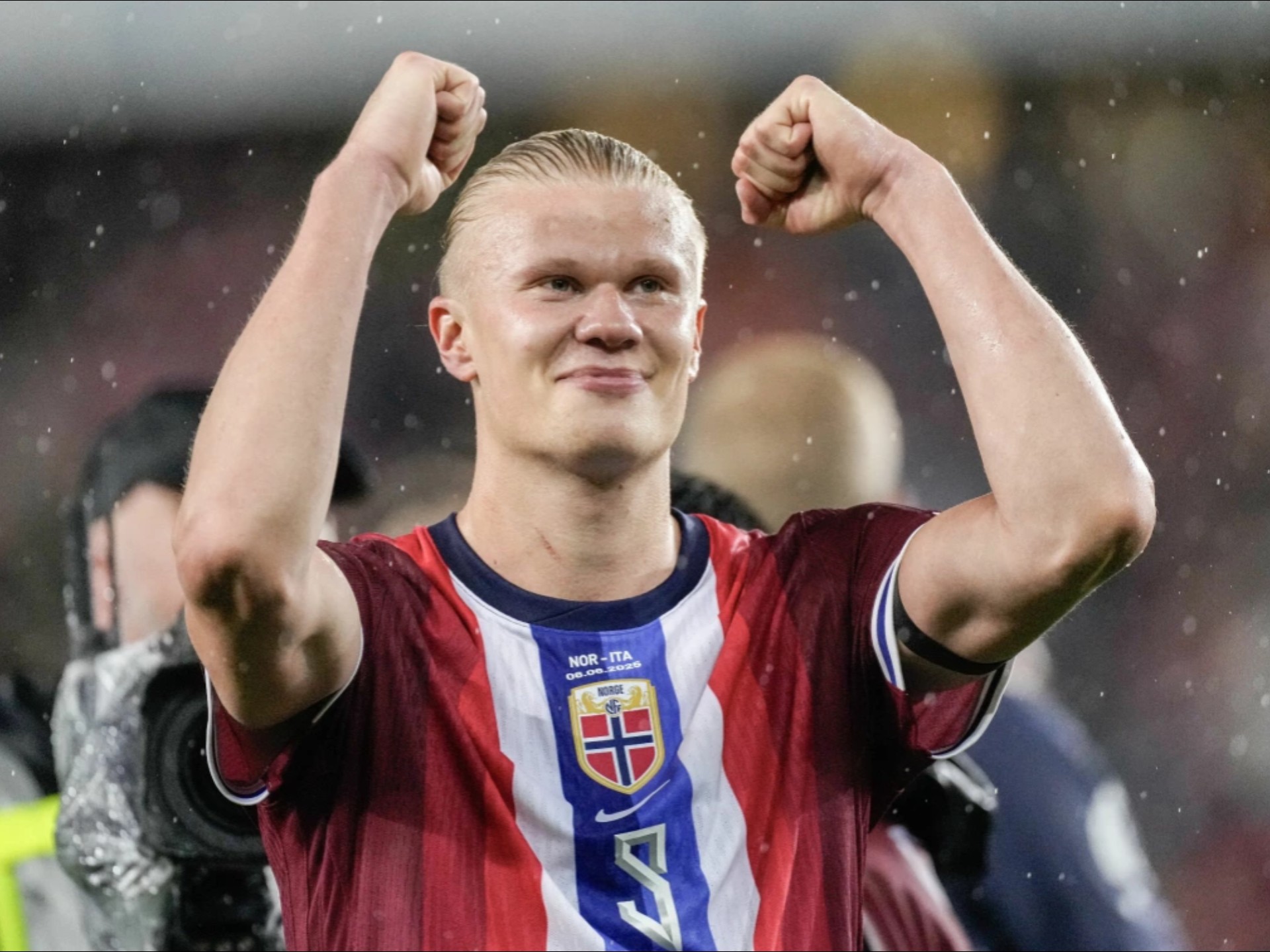 凯恩年度最佳选票：登贝莱第一；图赫尔投凯恩第一、帕尔默第二（年度最佳投票出炉：登贝莱登顶，图赫尔将凯恩列第一、帕尔默第二）