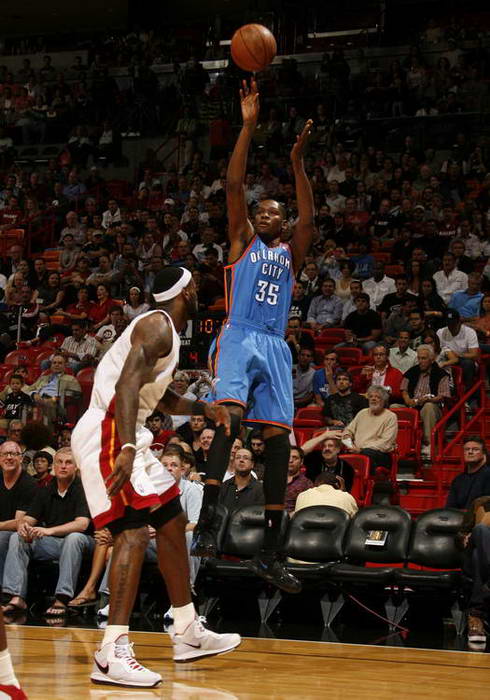 皇家马德里的“姆巴佩依赖”现象（皇马对姆巴佩的过度依赖）