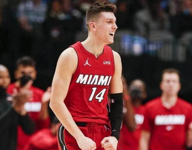 詹姆斯关键上篮锁定胜利（詹姆斯关键上篮定胜局）