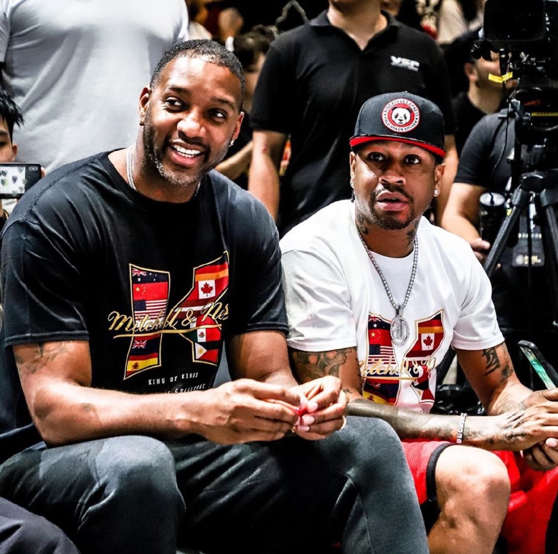 TA：拜仁不太可能6500万欧买断雅克松，切尔西认为他价值很高（TA：拜仁大概率不会以6500万欧买断雅克松，切尔西对他估值颇高）