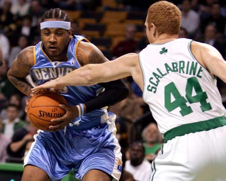 索博斯洛伊：萨拉赫是我的朋友，但这是他和俱乐部之间的事（索博斯洛伊：萨拉赫是好友，此事应由他与俱乐部解决）