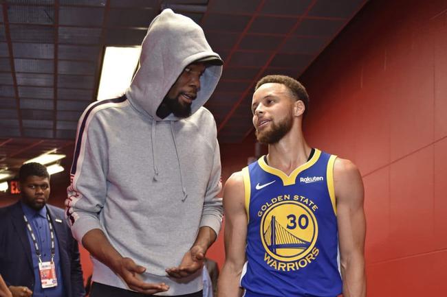 库库忆转会曼城失败：瓜帅点名我跪着去都行，但布莱顿要价高（库库忆赴曼城告吹：瓜帅点名我愿跪着去，奈何布莱顿要价过高）