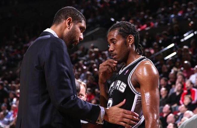 篮球新星朱松玮展现实力，半场高效表现引人注目（朱松玮半场高效爆发，展现篮球新星风采）