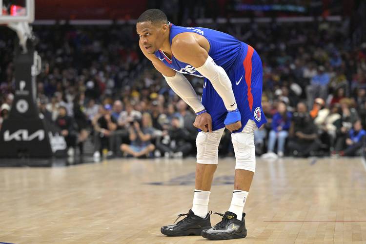 罗马诺：埃及小将渴望加盟巴萨，但因母队索要高额转会费受阻（罗马诺：埃及新星愿投巴萨，母队高额要价令转会受阻）