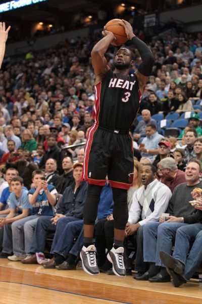 TA评选明年世界杯百大球星：梅西仅第八！C罗高居第25！（TA公布下届世界杯百大球员榜：梅西第8，C罗第25）