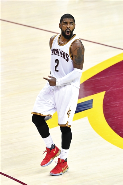 贝纳蒂亚：除了德布劳内，夏窗我们还联系过韦斯利-福法纳（贝纳蒂亚：夏窗除德布劳内外，我们也联系过韦斯利-福法纳）