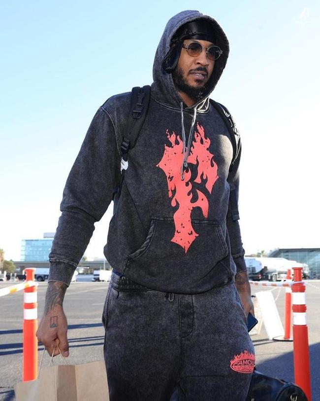 浓眉复出前独行侠场均109.5分联盟倒数第二，复出后119.1分（浓眉复出前独行侠场均仅109.5分列联盟倒数第二，复出后提升至119.1分）