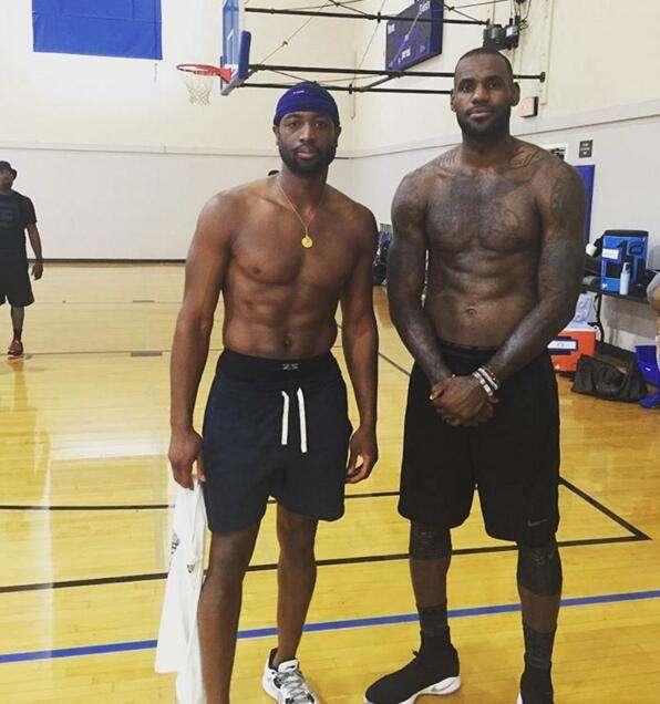 切尔西客战伯恩利首发：帕尔默缺阵！恩佐、沃克在列（切尔西客场战伯恩利首发出炉：帕尔默缺席，恩佐、沃克入选）