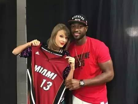 上次战掘金双双哑火！杜兰特&申京首节同时爆发得分上双（上回对掘金双双哑火，杜兰特与申京首节齐发力，得分均上双）