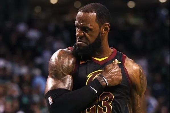 记者：弟媳未能得到米兰高层信任，与波尔图谈判进入细节阶段（记者称米兰高层难以信任弟媳，转会波尔图谈判已推进至细节阶段）