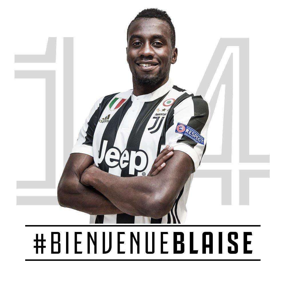 给你修修胡子，瓦科分享自己用剪刀剪克雷桑胡子的照片（瓦科晒照：亲手用剪刀为克雷桑修须）