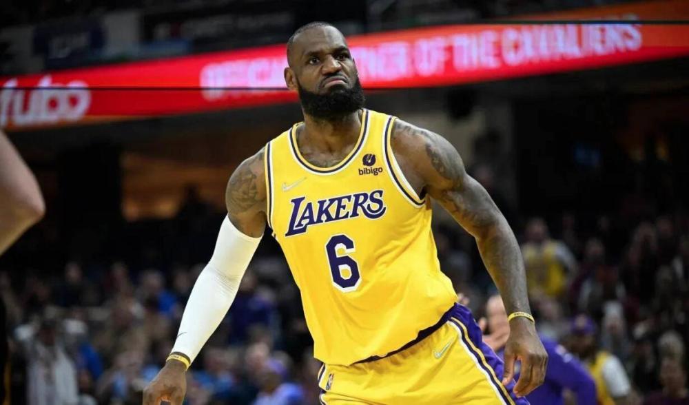 经典回顾：1998世界杯意大利1-0挪威，维埃里一锤定音（重温名局：1998世界杯意大利1比0挪威，维埃里致胜一击）