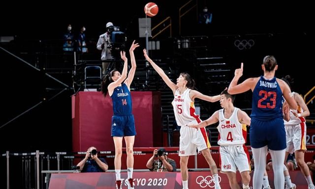 廷贝尔：厄德高是显而易见的领袖；无论如何战胜拜仁都是大事（廷贝尔：厄德高领袖气质毋庸置疑，无论方式如何，击败拜仁都意义重大）