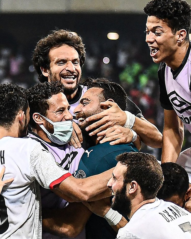 申花vs神户：米内罗、特谢拉首发，吴曦、马纳法出战（申花战神户：米内罗、特谢拉先发，吴曦与马纳法登场）