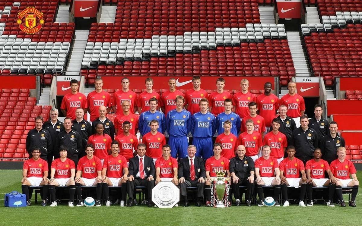 甜点位！哈登持球突然开炮 侧翼三分再度穿针（甜点位出击！哈登持球急停开火，侧翼三分再度命中）