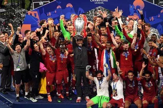 遭对手凶狠铲球，队报：舍瓦利耶只是轻伤，预计不会缺席比赛（被对手凶狠铲翻，队报：舍瓦利耶伤情轻微，预计不影响出场）